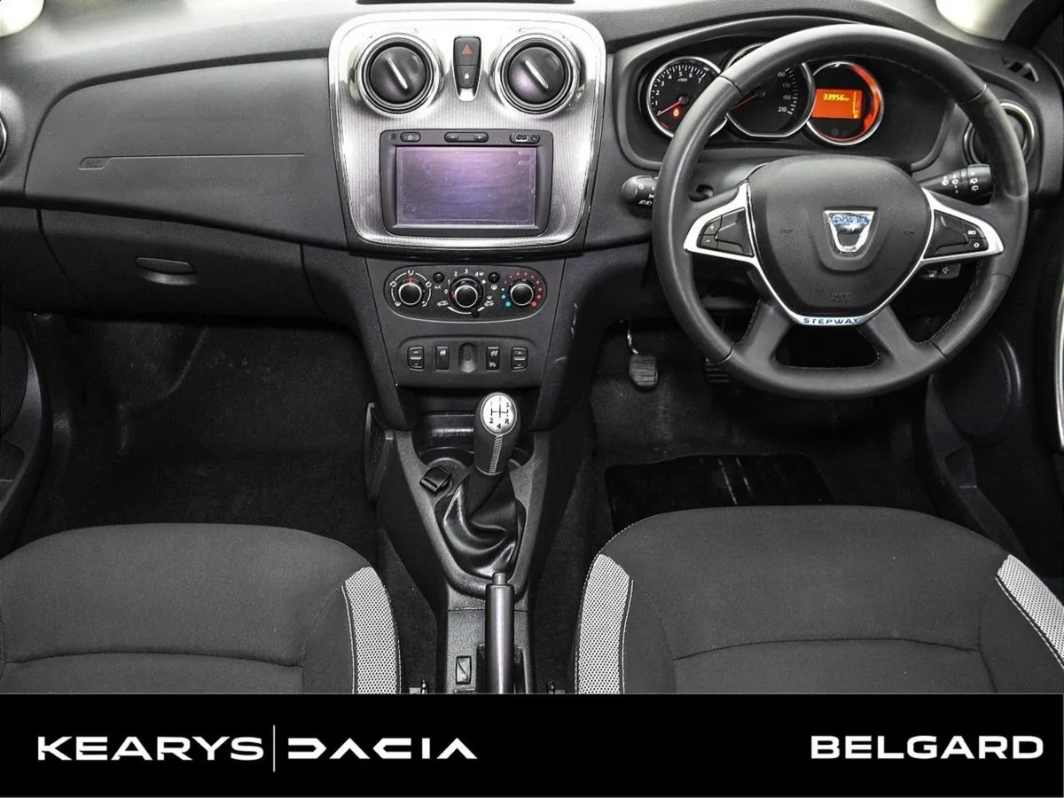 Dacia Sandero Stepway TCe 90 Signature - Image 4