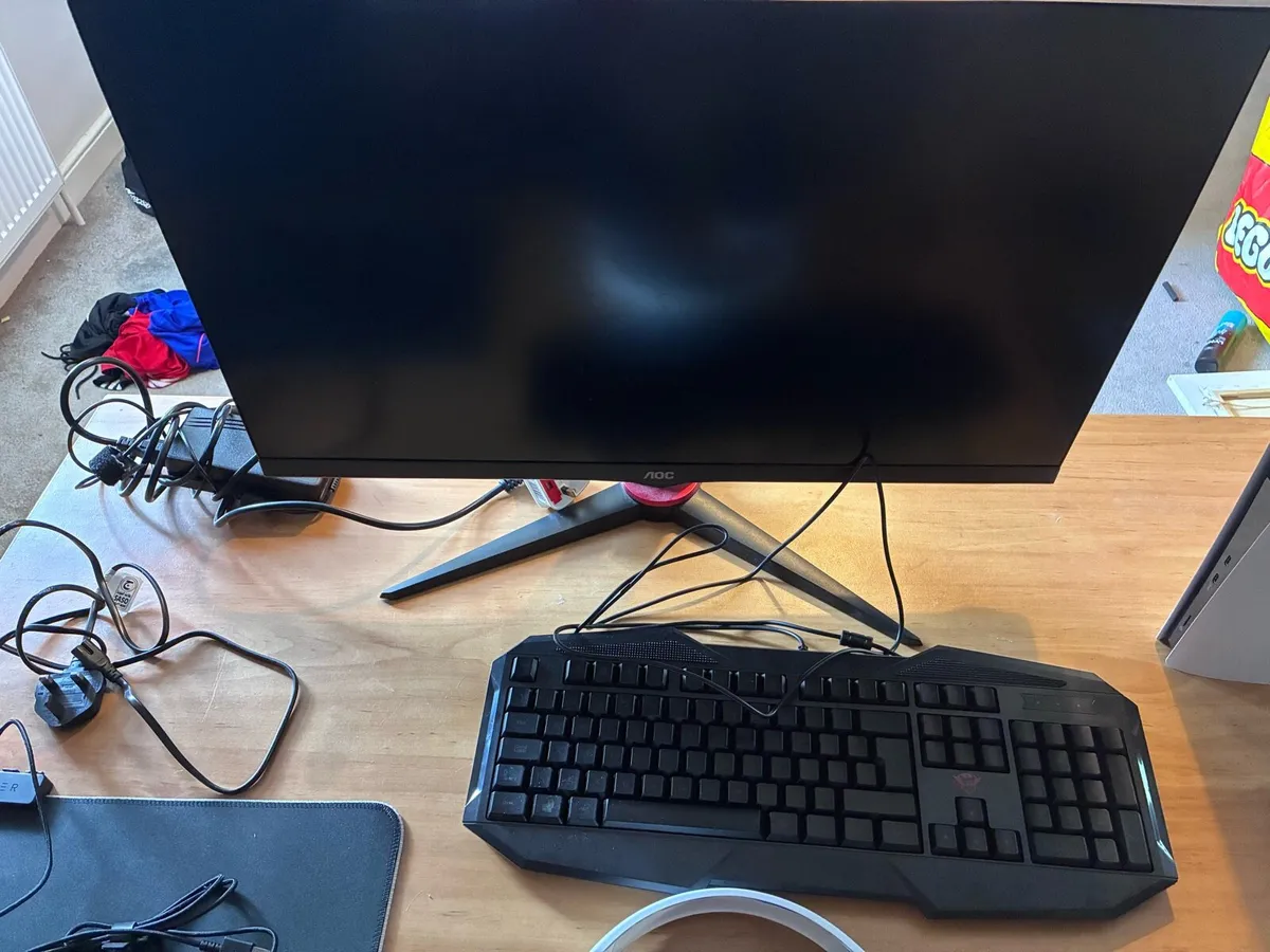 PlayStation 5 + Monitor + Extras - Image 3