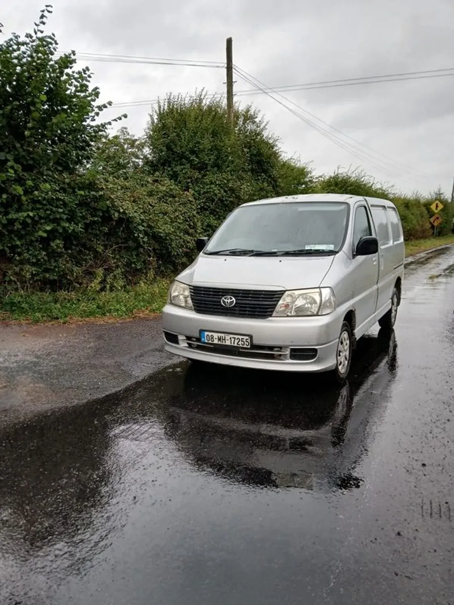 2008 Toyota Hiace Swb - Image 2
