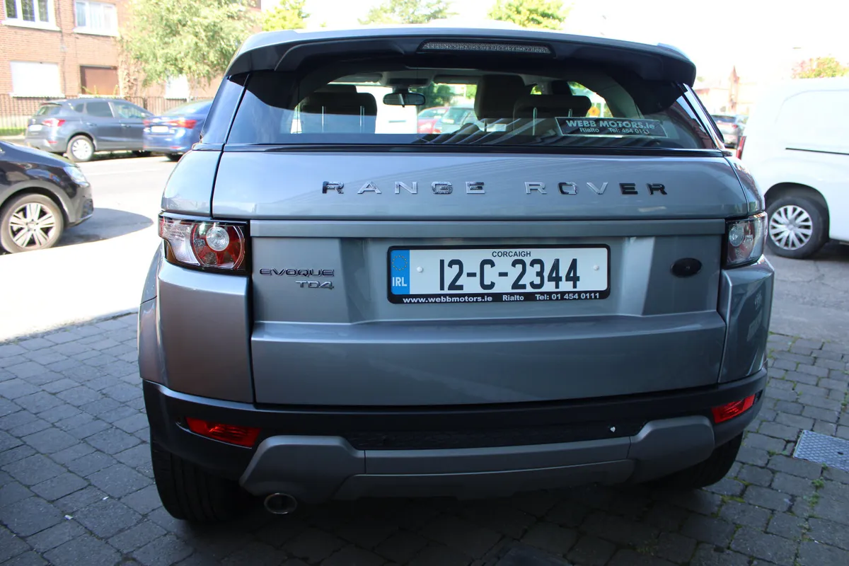 Land Rover Range Rover Evoque AUTO 4WD 2.2 2012 - Image 4