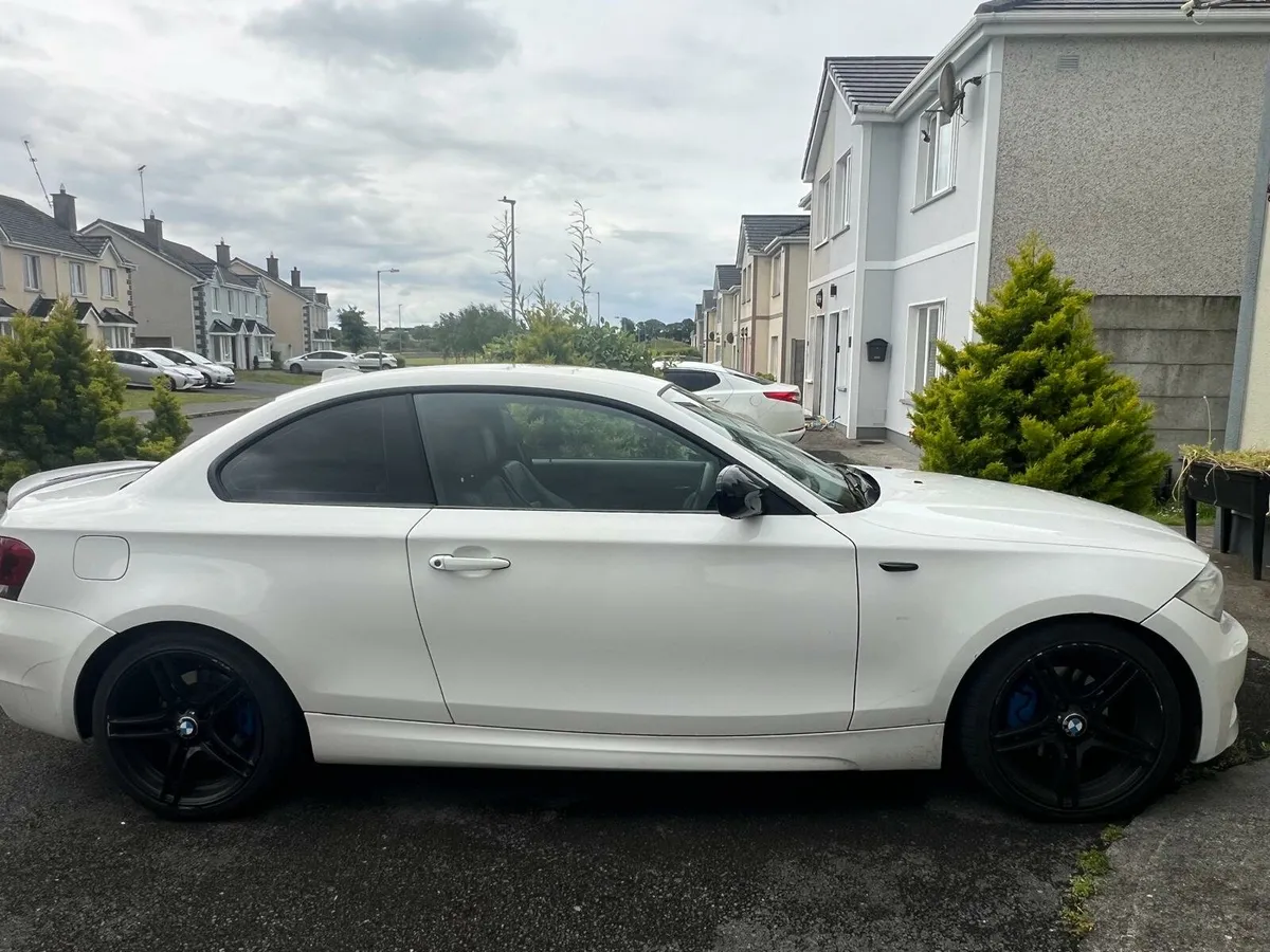 BMW 1 Series Coupe 2.0d - Image 3