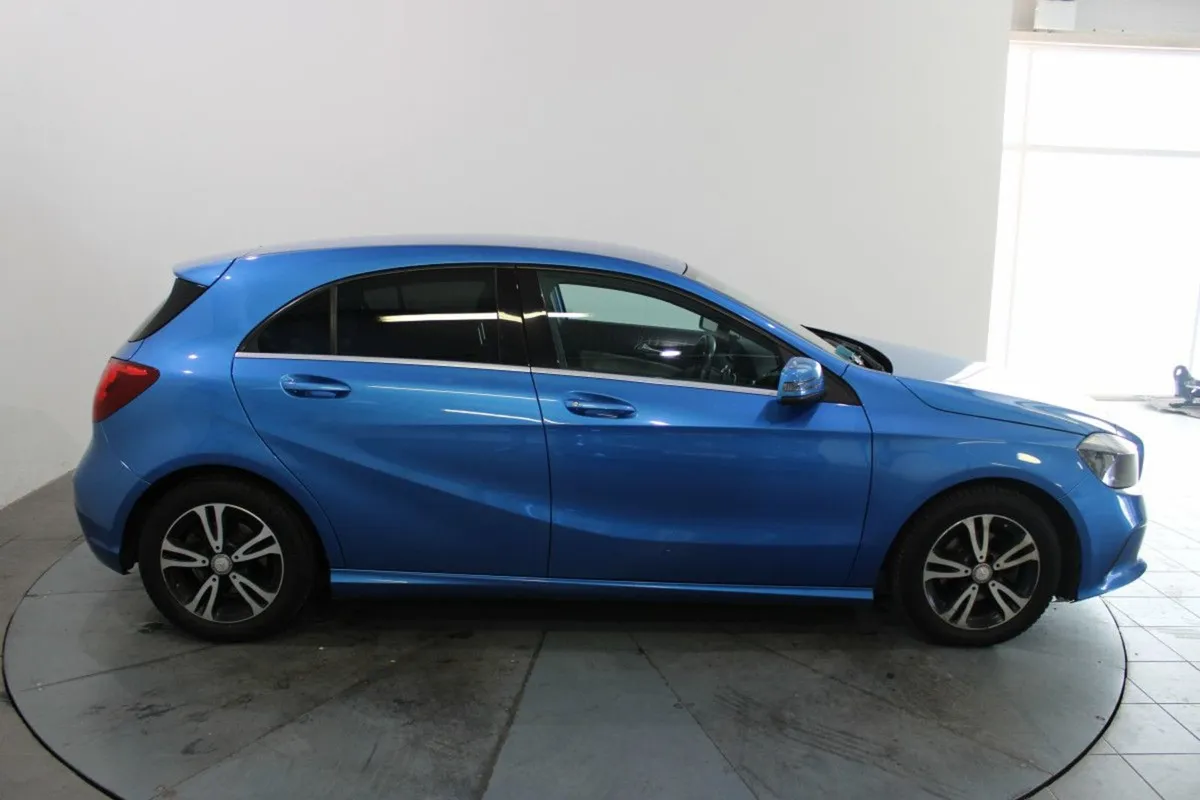 Mercedes-Benz A-Class A180 d Style - Image 3