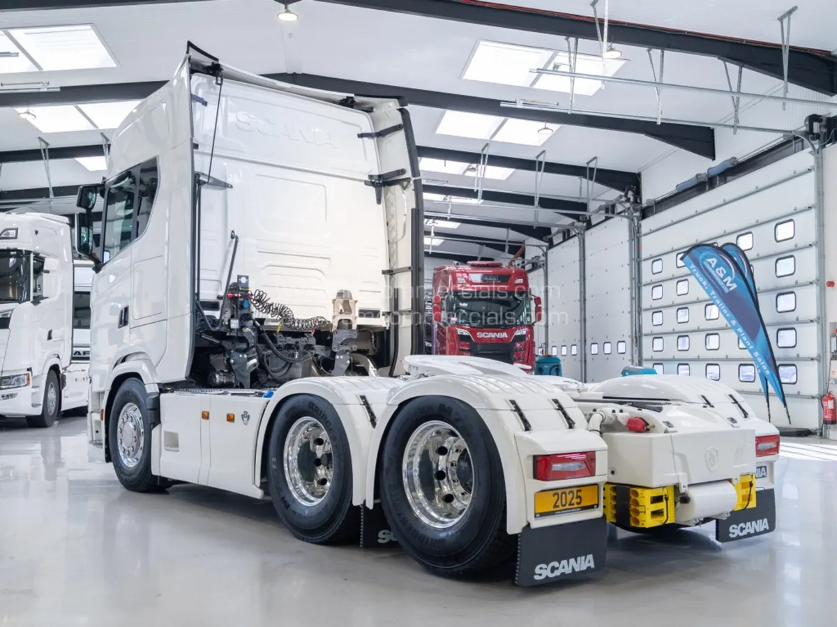 2025 SCANIA 660S V8 HIGHLINE 6X2 TWIN TAG - Image 4