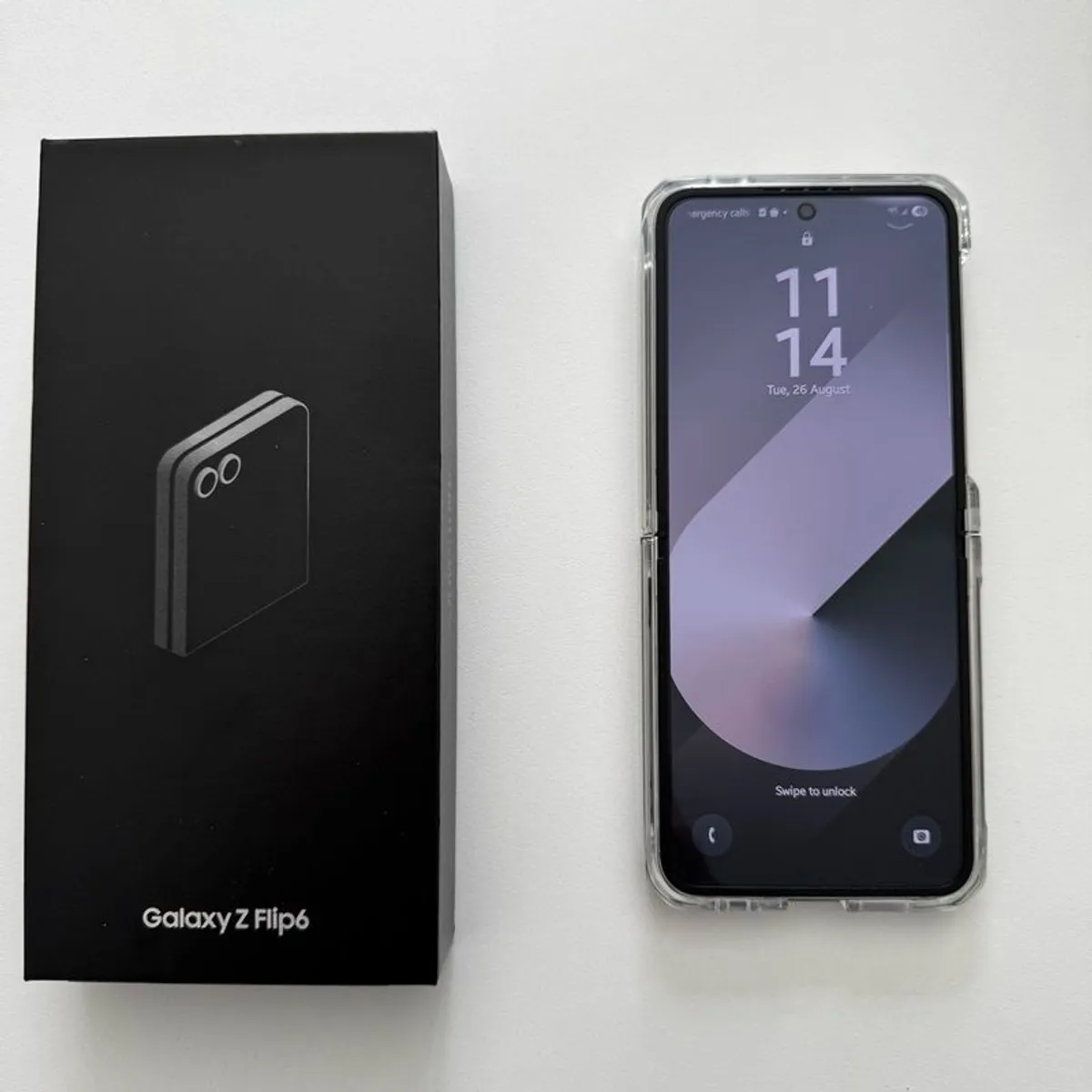 Samsung Galaxy Z Flip 6 - Image 4