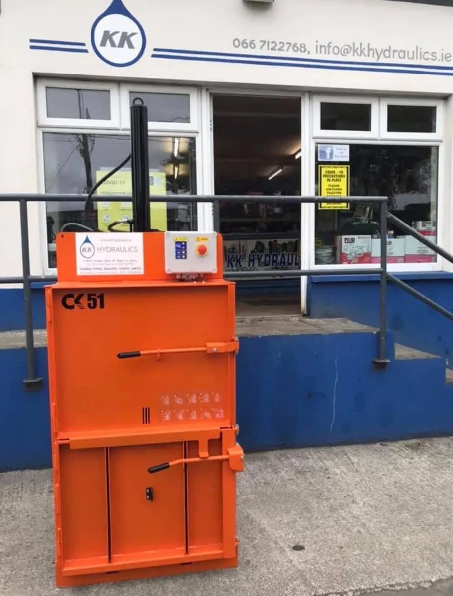 Ck51 cardboard / plastic compactor baler - Image 2