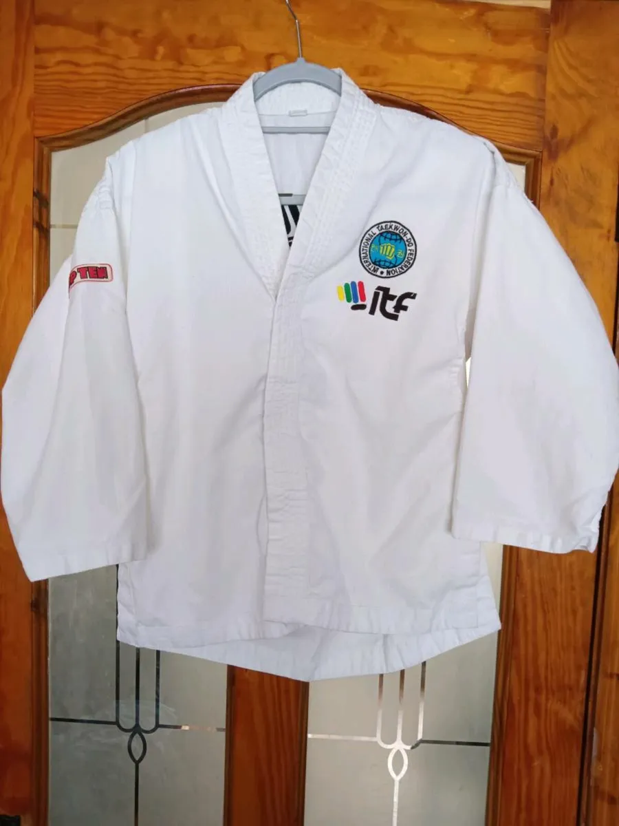 Dobok - Image 1