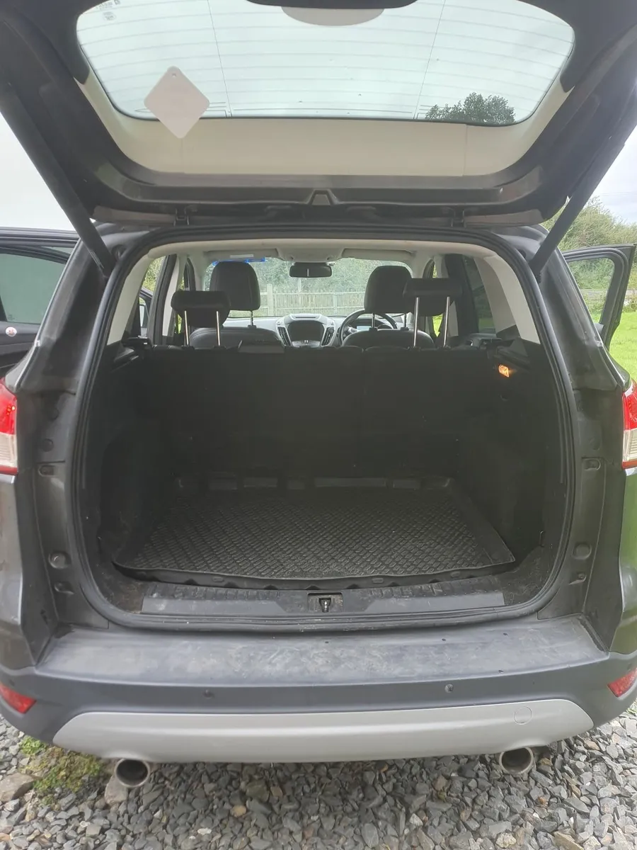 Ford Kuga 2016 - Image 2