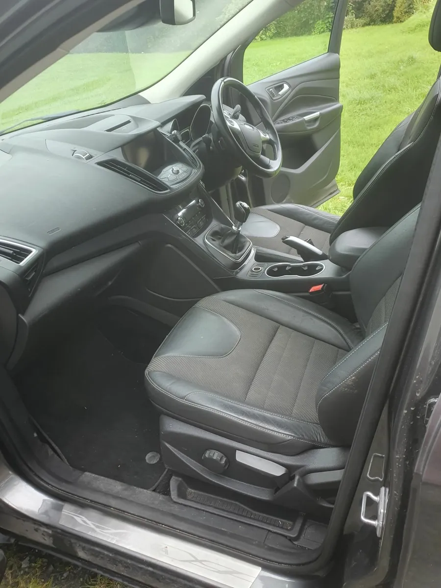 Ford Kuga 2016 - Image 4