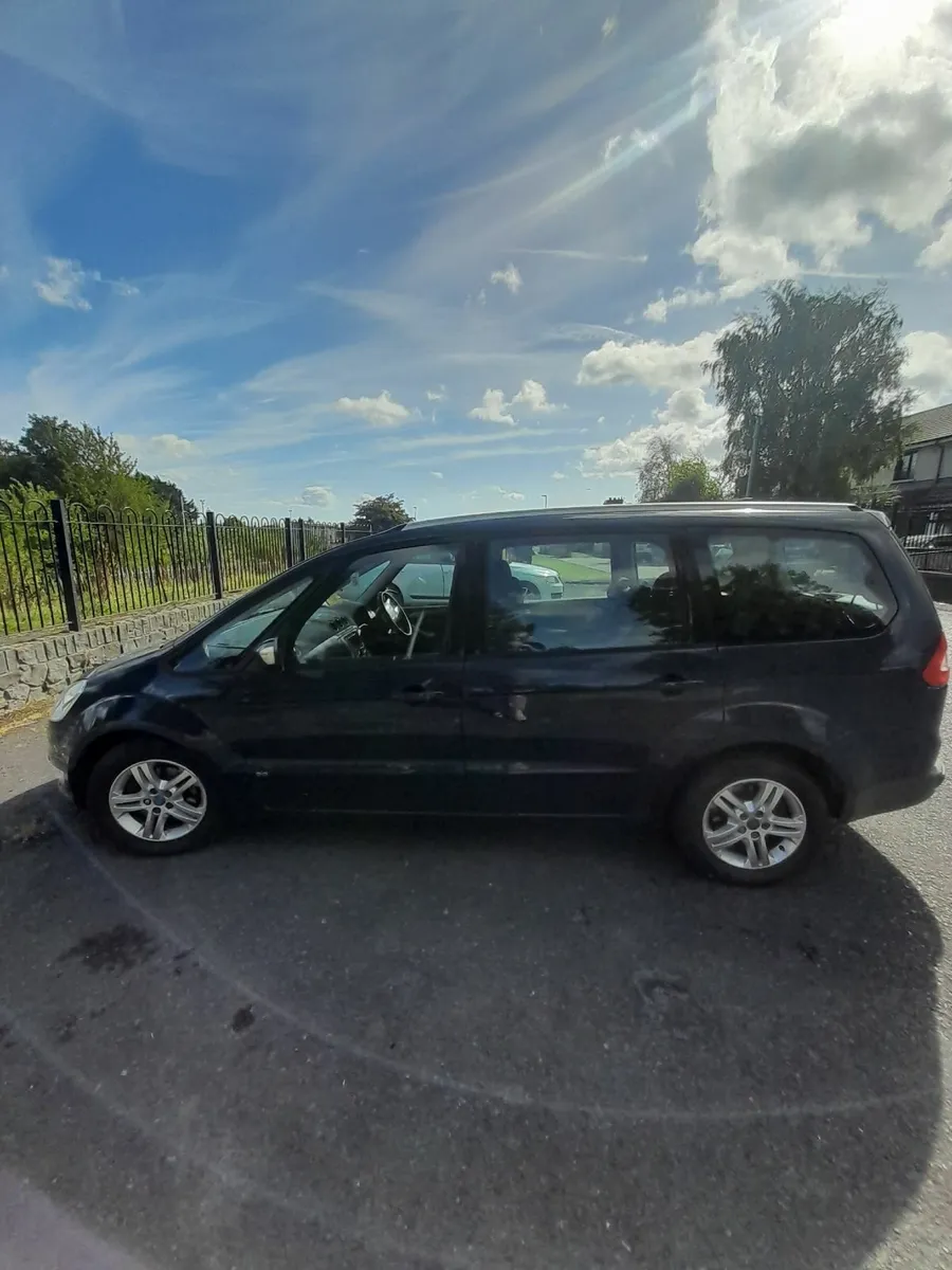Ford Galaxy 2011 - Image 1