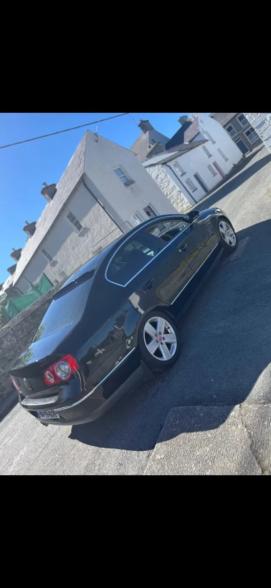 Volkswagen Passat 2008 - Image 1