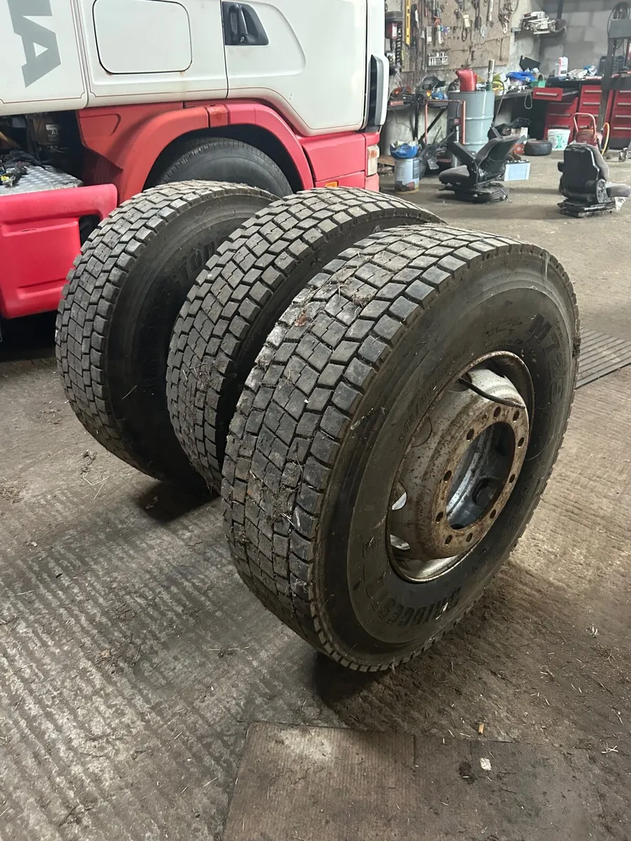 Rear lorry tyres x 3 - Image 3