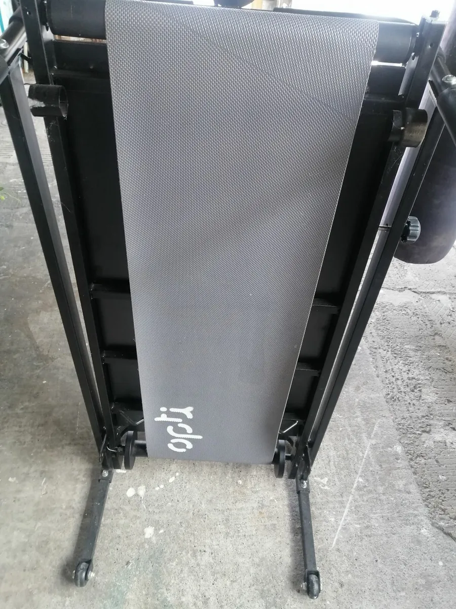 Treadmill - Image 1