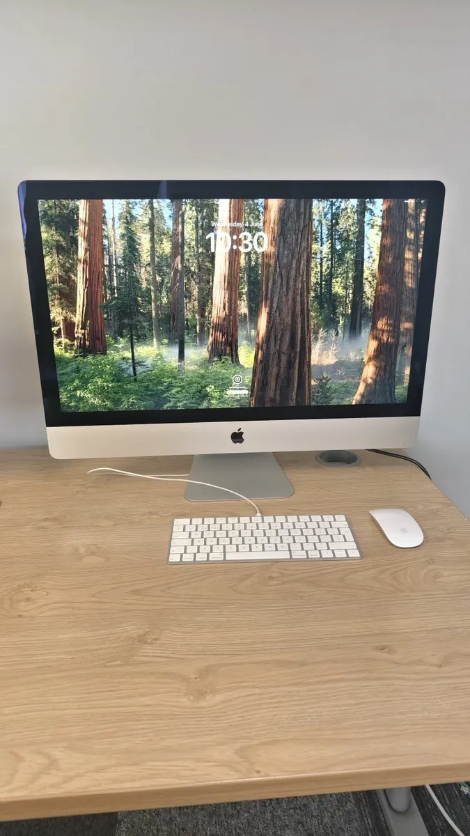 Imac retina 5k 27-inch 2020 | Intel i9 | RTX5700XT - Image 3