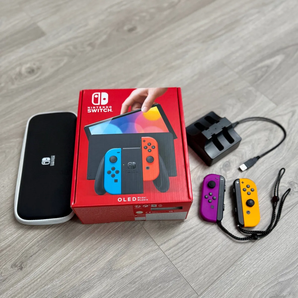 Nintendo Switch OLED - Excellent Condition - Image 1