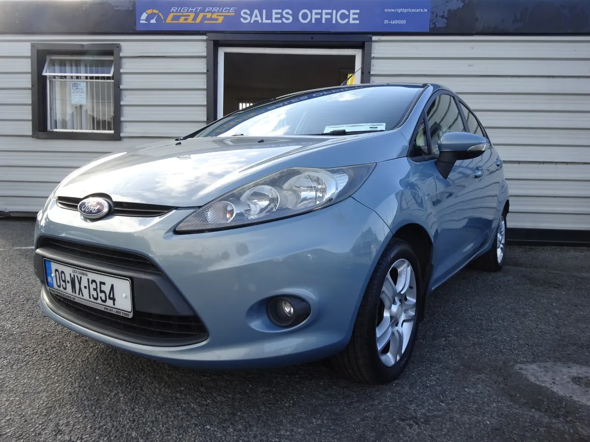 FORD FIESTA 1.25 PETROL 5 DOOR STYLE - Image 3
