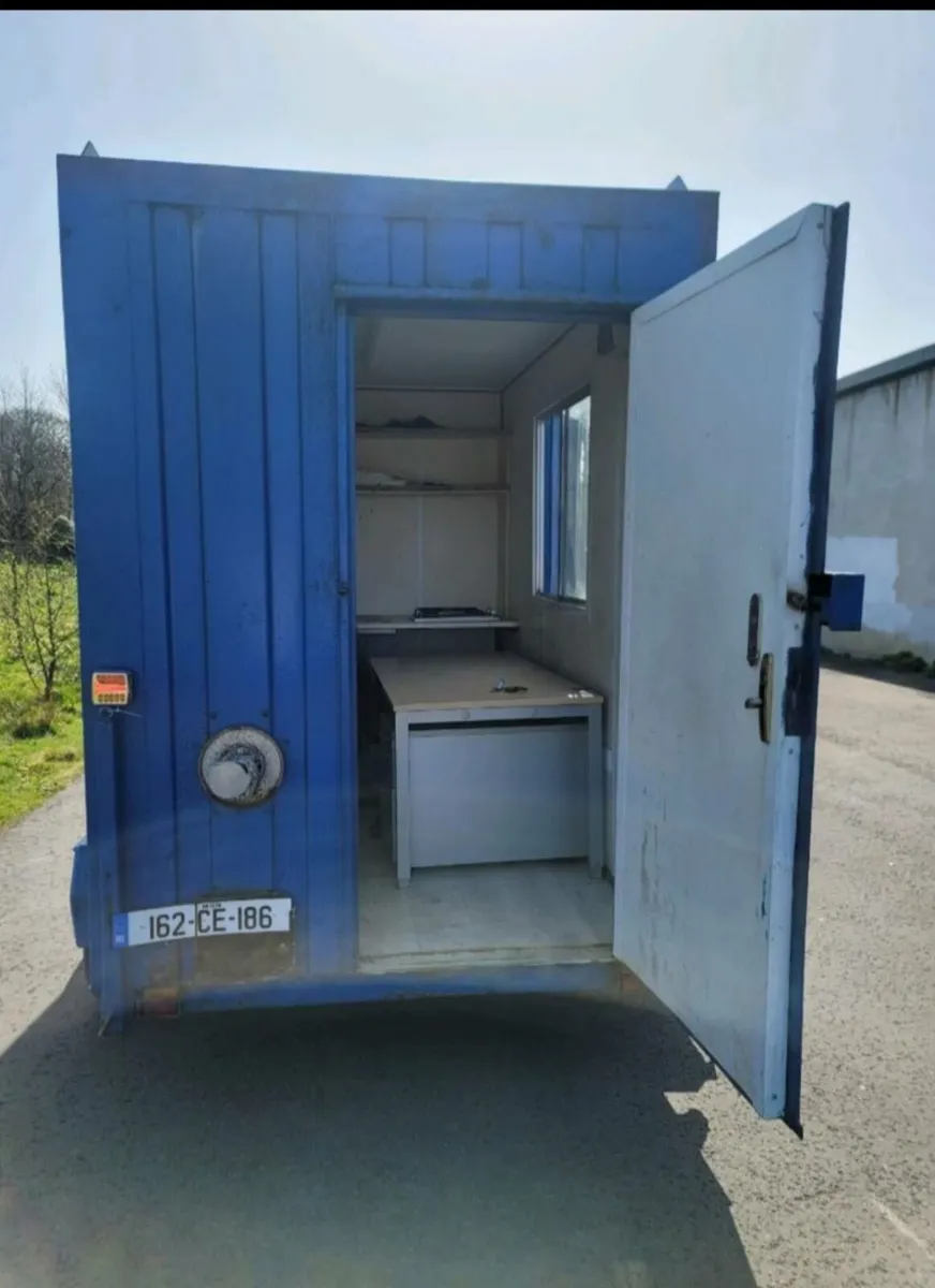 Mobile Site Office / Welfare Unit Trailer - Image 3