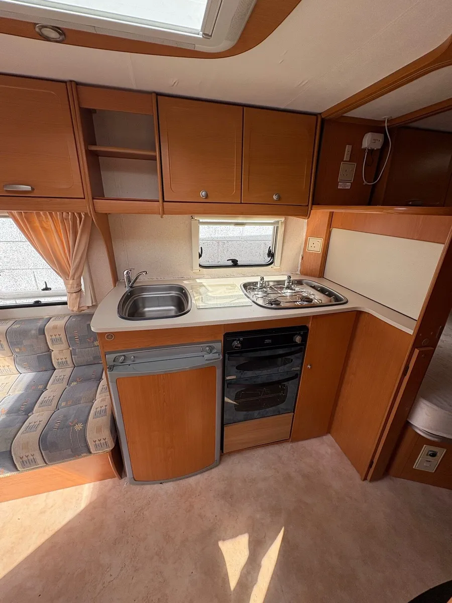 Bailey Ranger series 5, fixed bed 4 berth caravan - Image 2