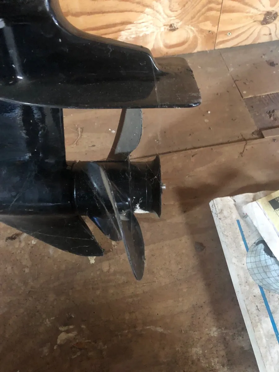 Boat engine - Image 2