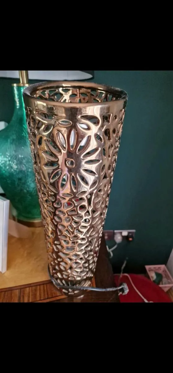 Gold table lamp - Image 4