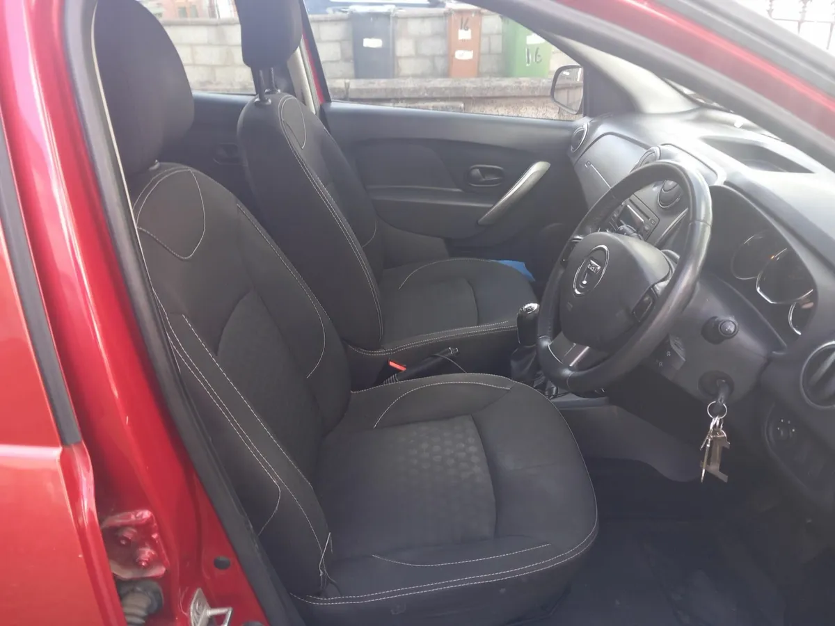Dacia Sandero 2015 - Image 1