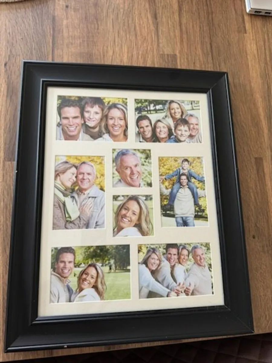 Picture frame - Image 1