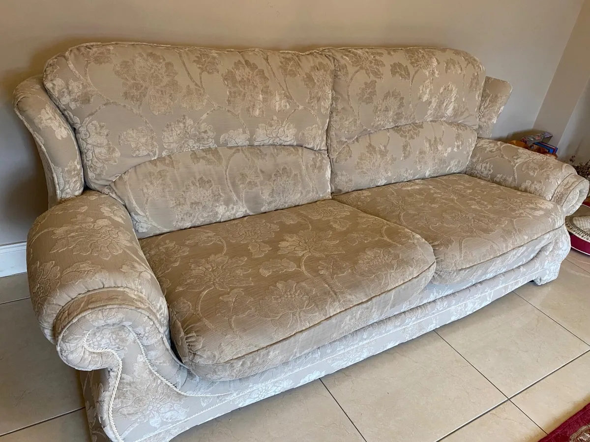 Sofa - Image 3