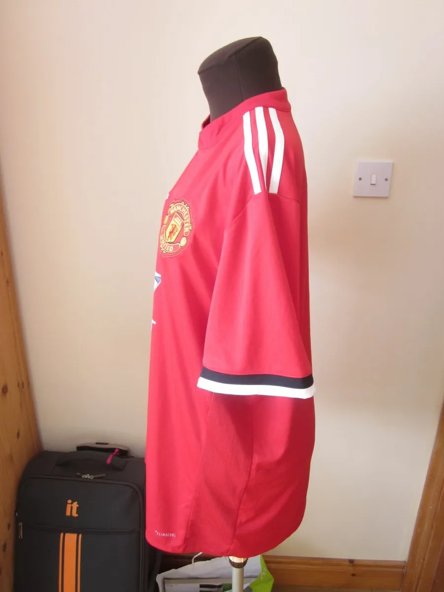ManchesterUnited 2017/18 HomeFootball Shirt Adidas - Image 4