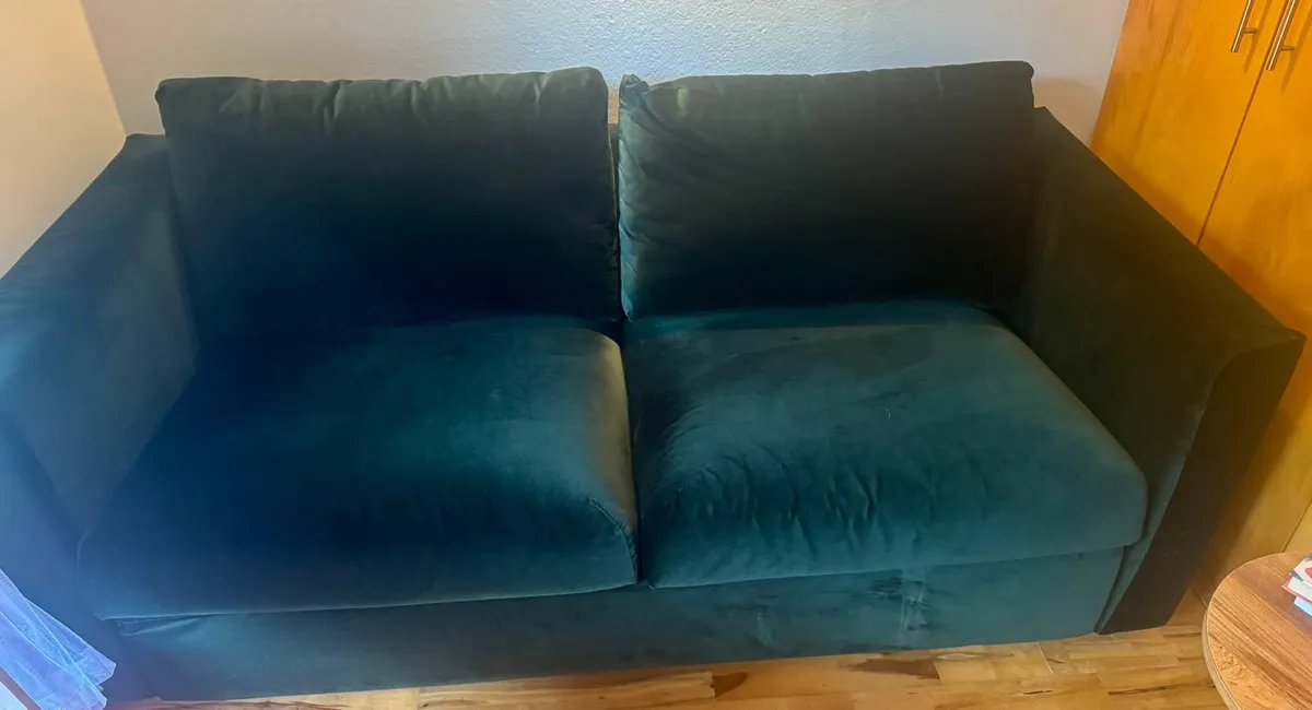 Couch with fold out bed - Image 1