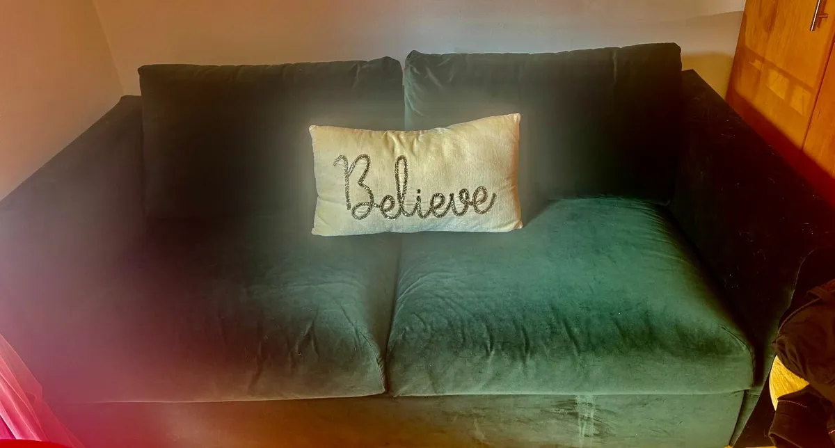 Couch with fold out bed - Image 2
