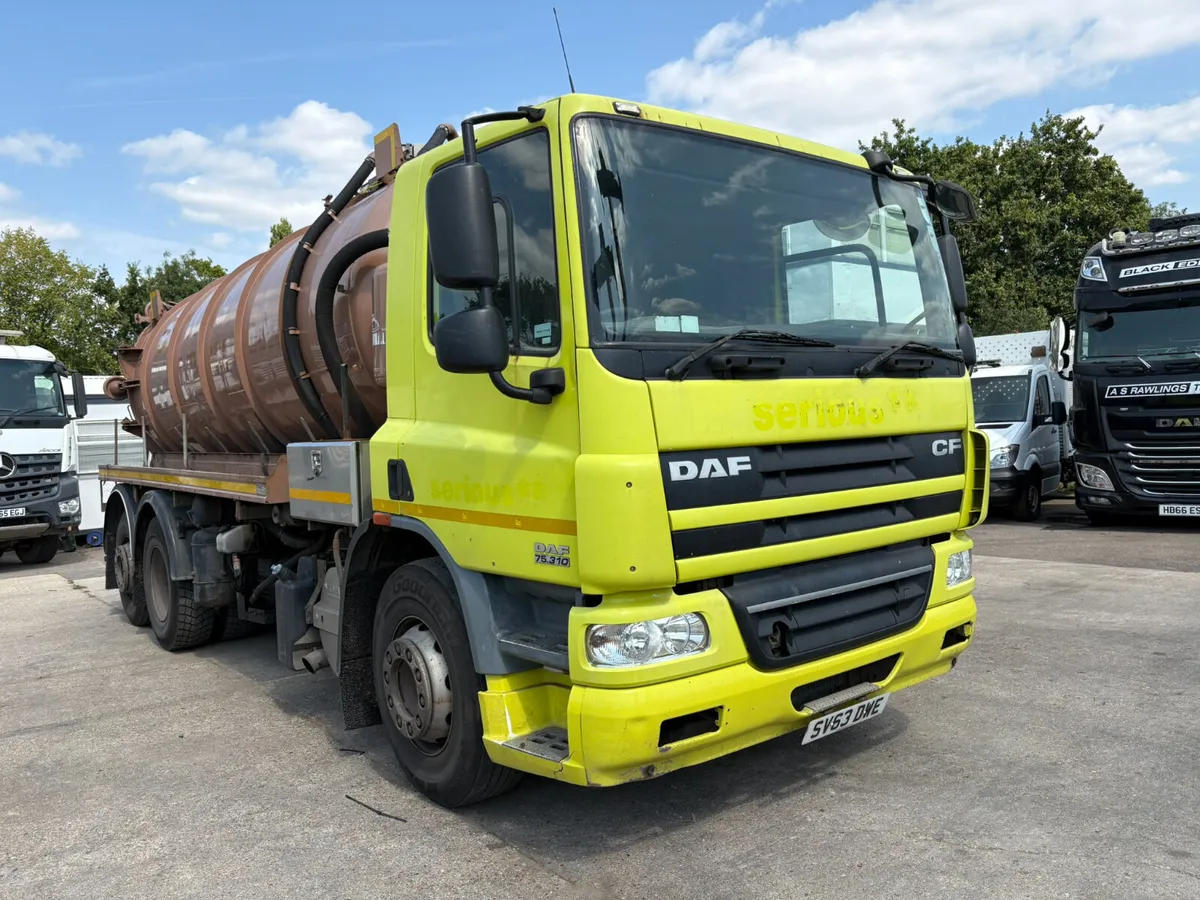 DAF CF WHALE SLURRY TANKER 15000 LITRE - Image 1