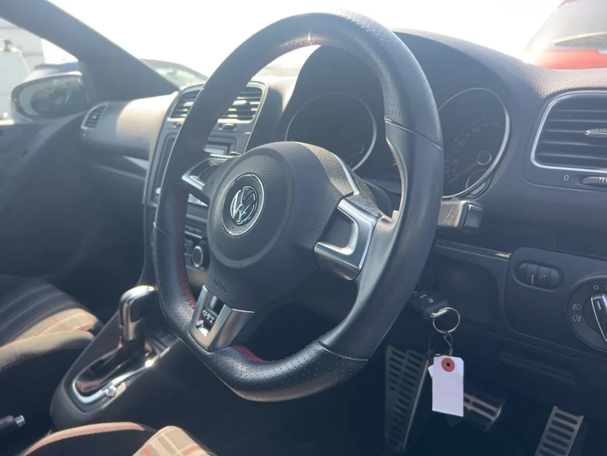 Volkswagen Golf GTI,  2.0 PETROL, AUTOMATIC - Image 4