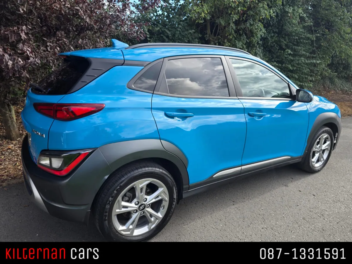 Hyundai KONA KAUAI EXECUTIVE 5DR PETROL - Image 4