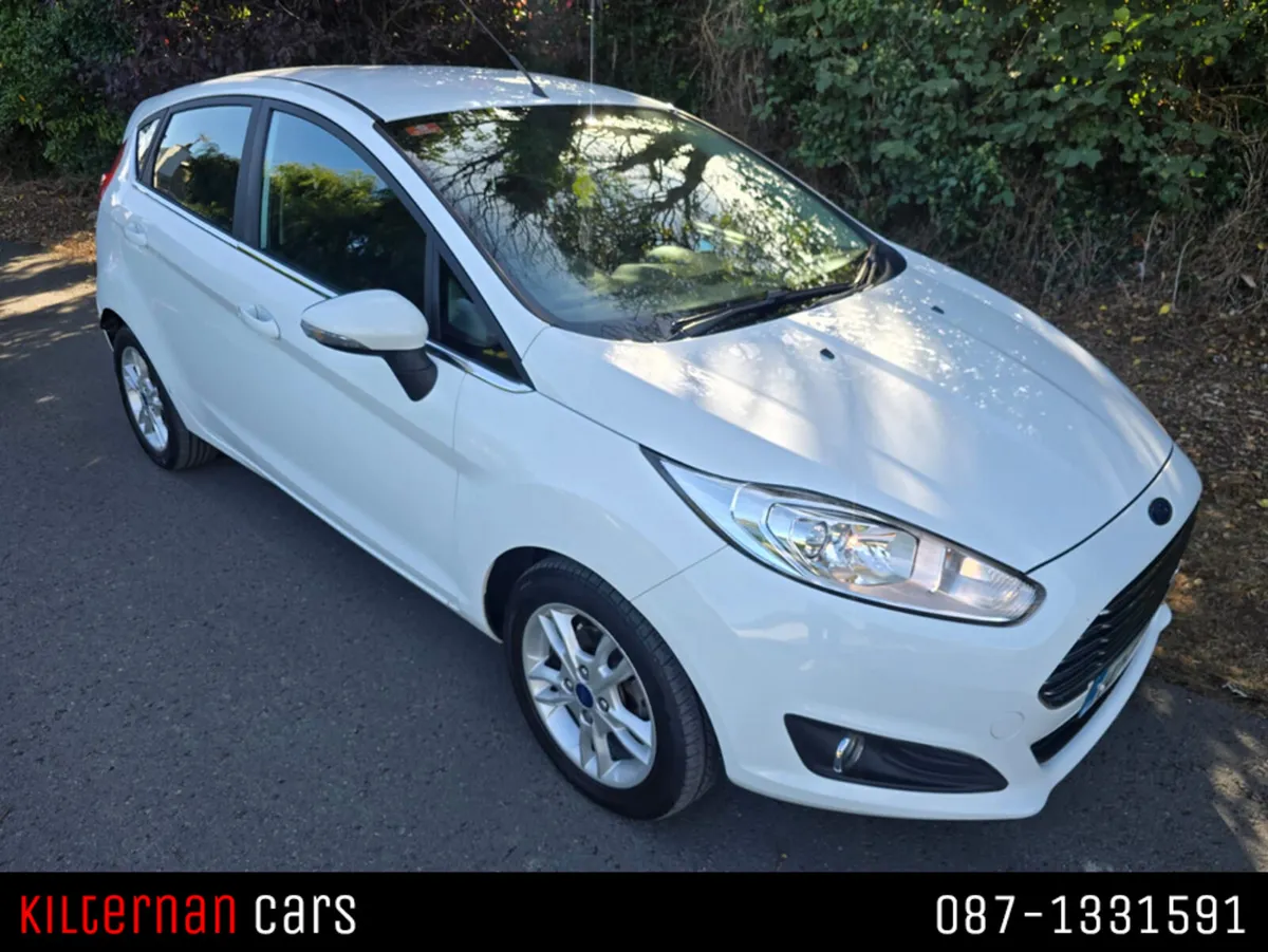 Ford Fiesta 1.25 ZETEC 5DR - Image 2