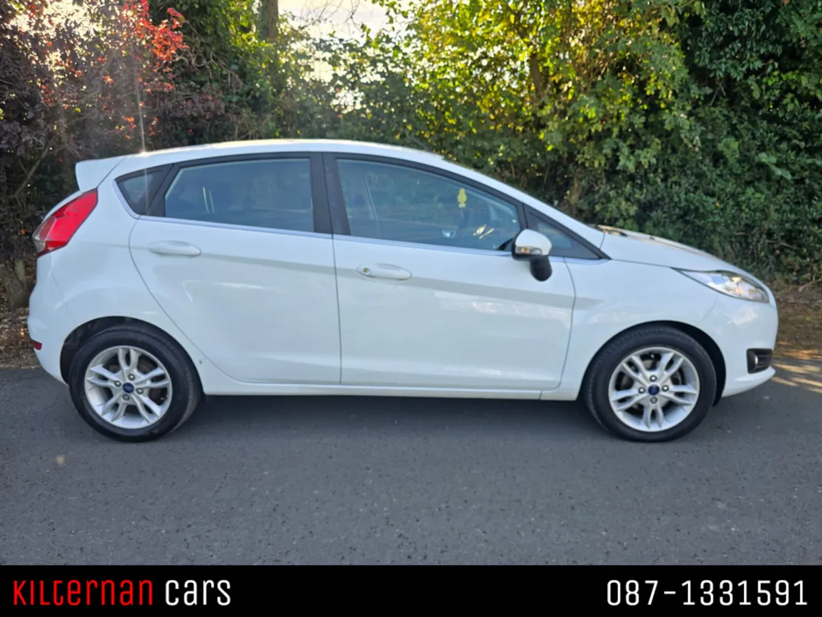 Ford Fiesta 1.25 ZETEC 5DR - Image 3