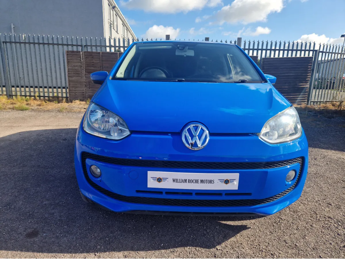 Volkswagen up! 1.0  PETROL AUTO - Image 3