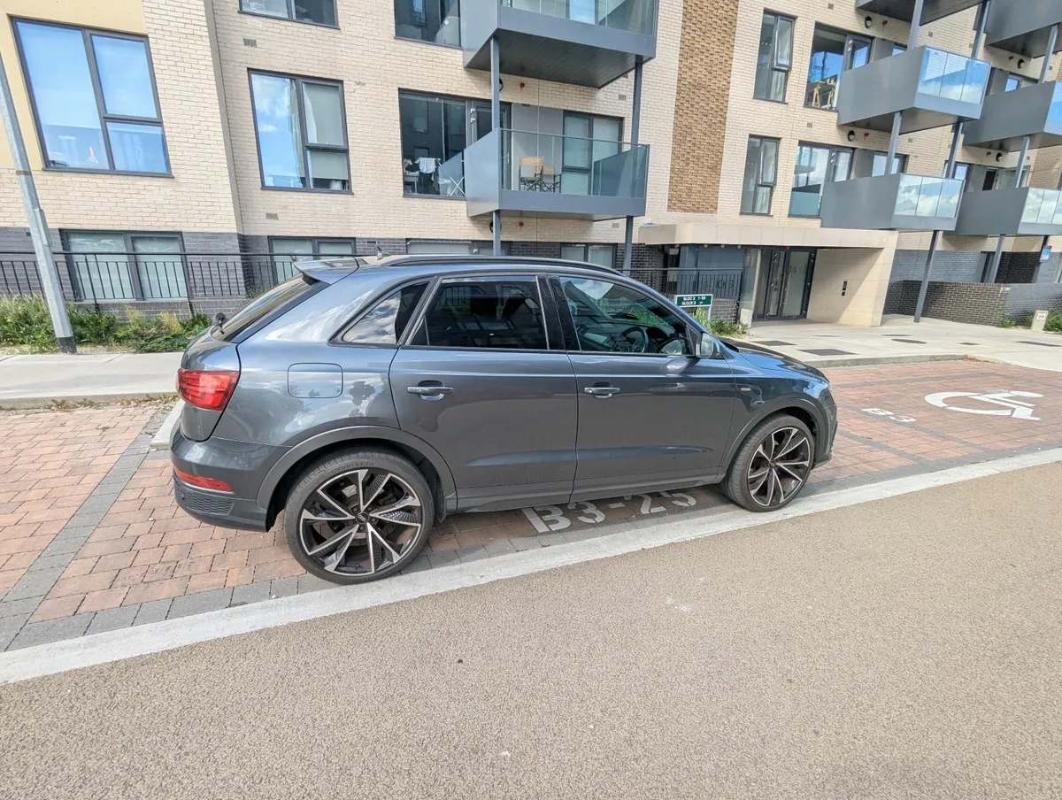 AUDI Q3 2015 2.0 TDI S-LINE 150PS 5DR - Image 4