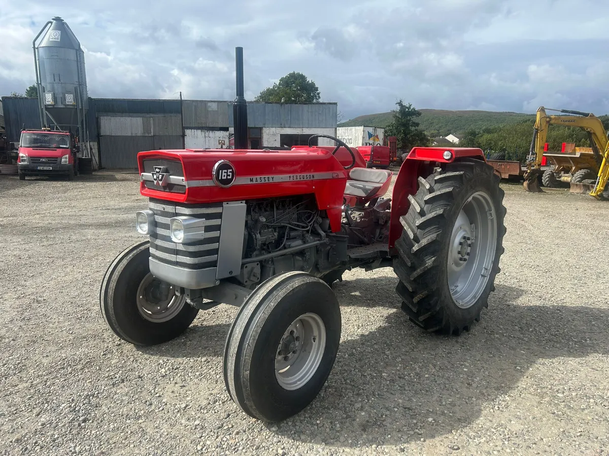 Massey Ferguson 165 - Image 1