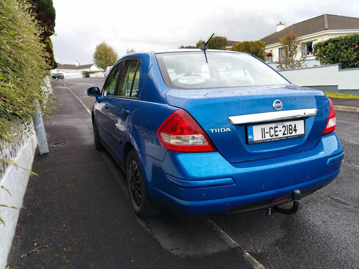 Nissan Tiida 2011 - Image 2