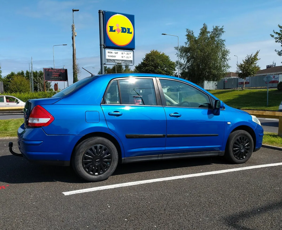 Nissan Tiida 2011 - Image 3