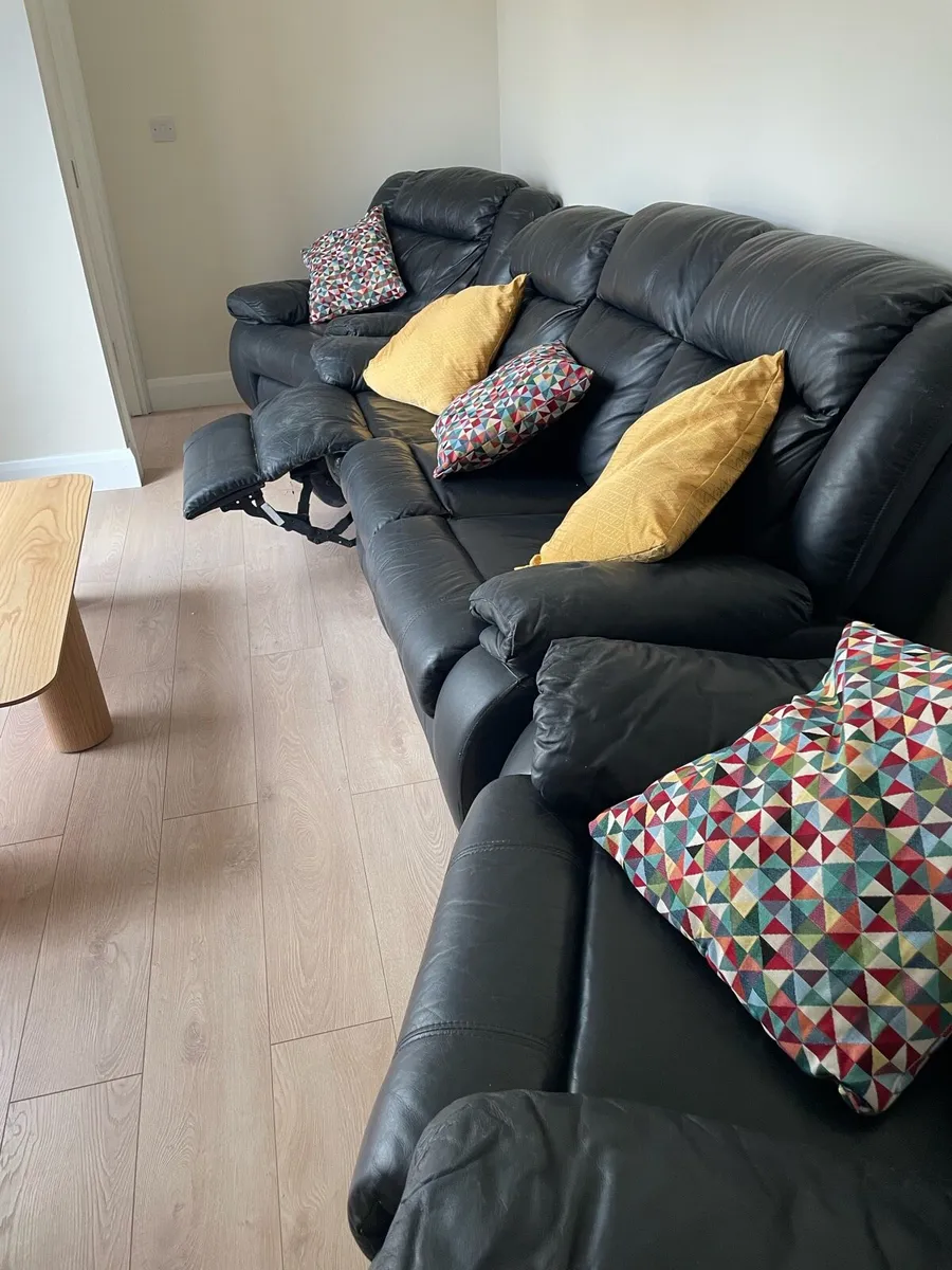 Black leather recliner suite (couch & two chairs) - Image 3