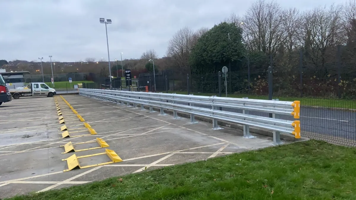 Armco Crash Barrier - Image 2