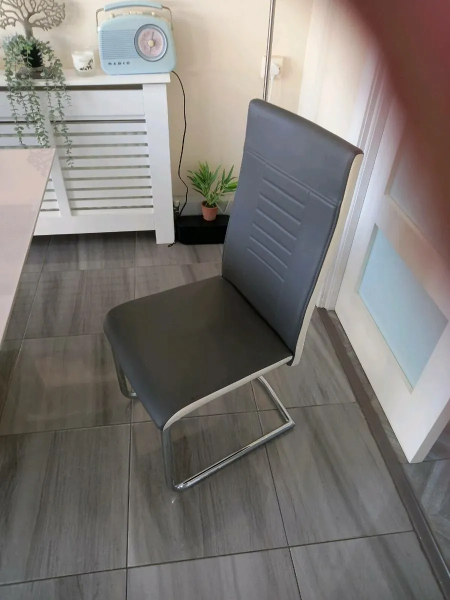 6 chairs kitchen chairs . For free .in good condit