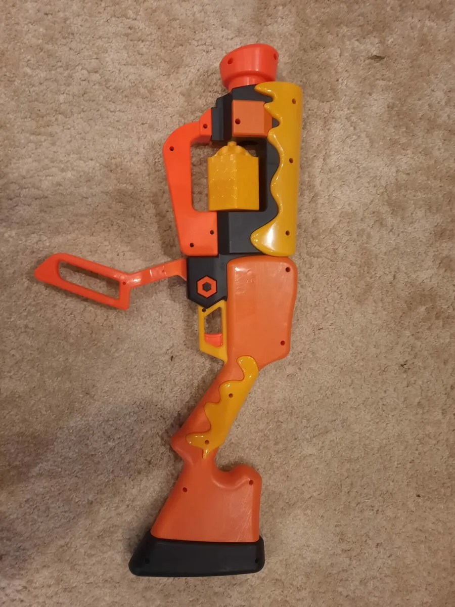Assortment of Nerf guns - Image 1
