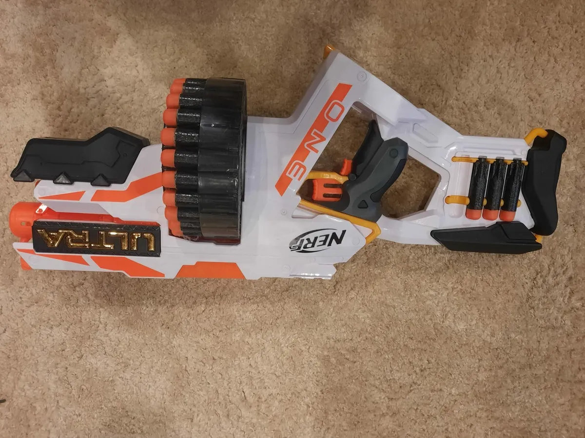 Assortment of Nerf guns - Image 2