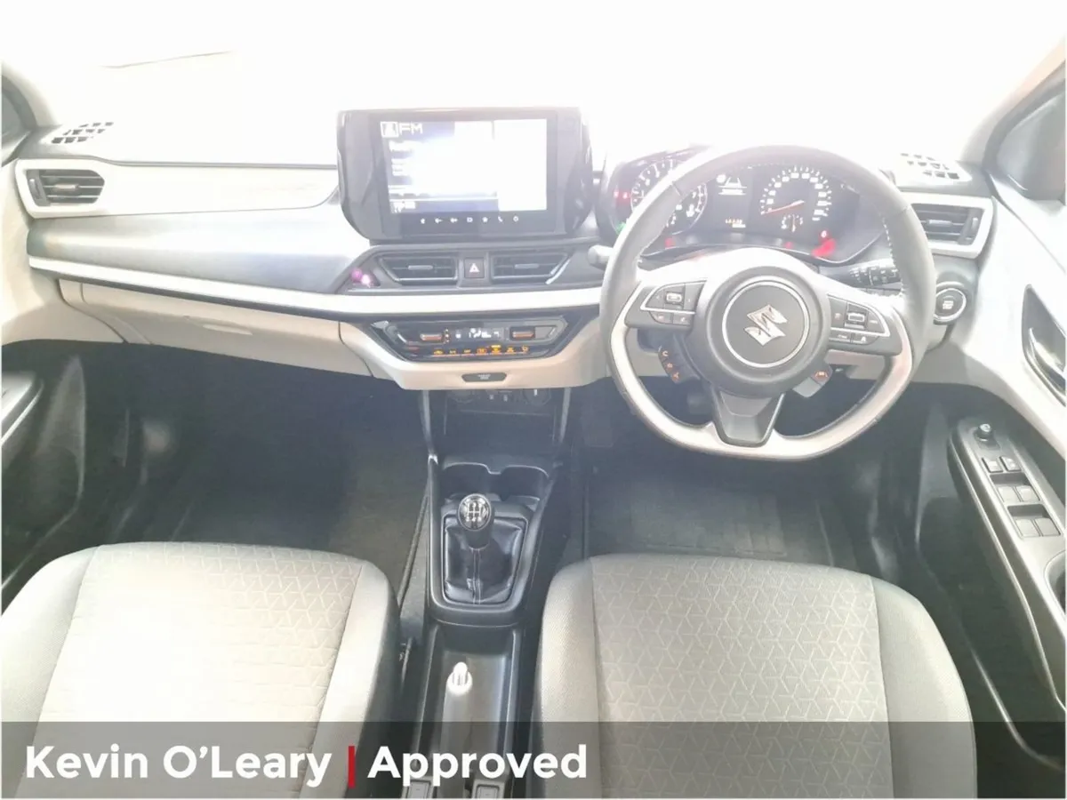 Suzuki Swift 1.2 Hybrid Motion - Image 2