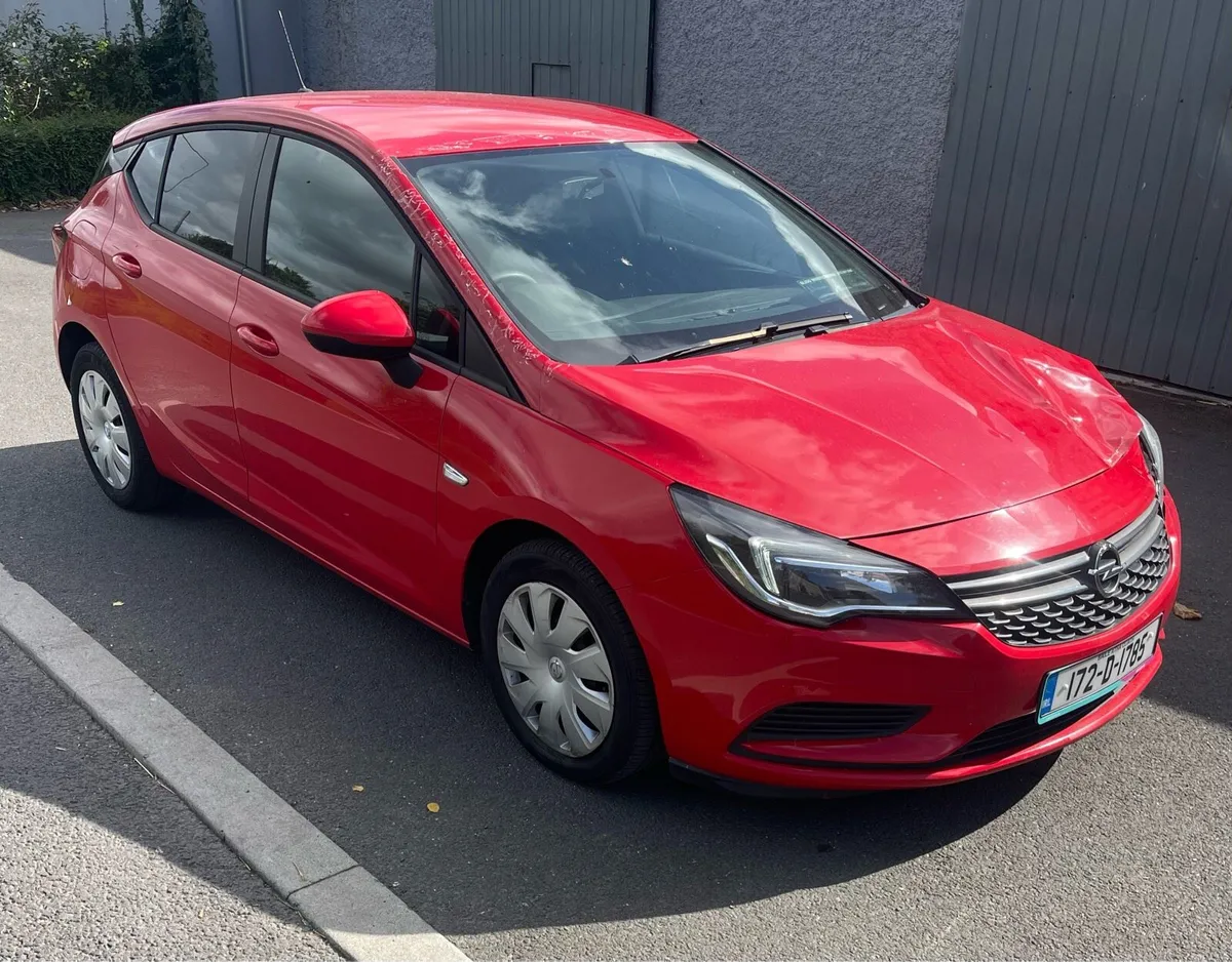 Opel Astra 1.4 Petrol 2017 - Image 2