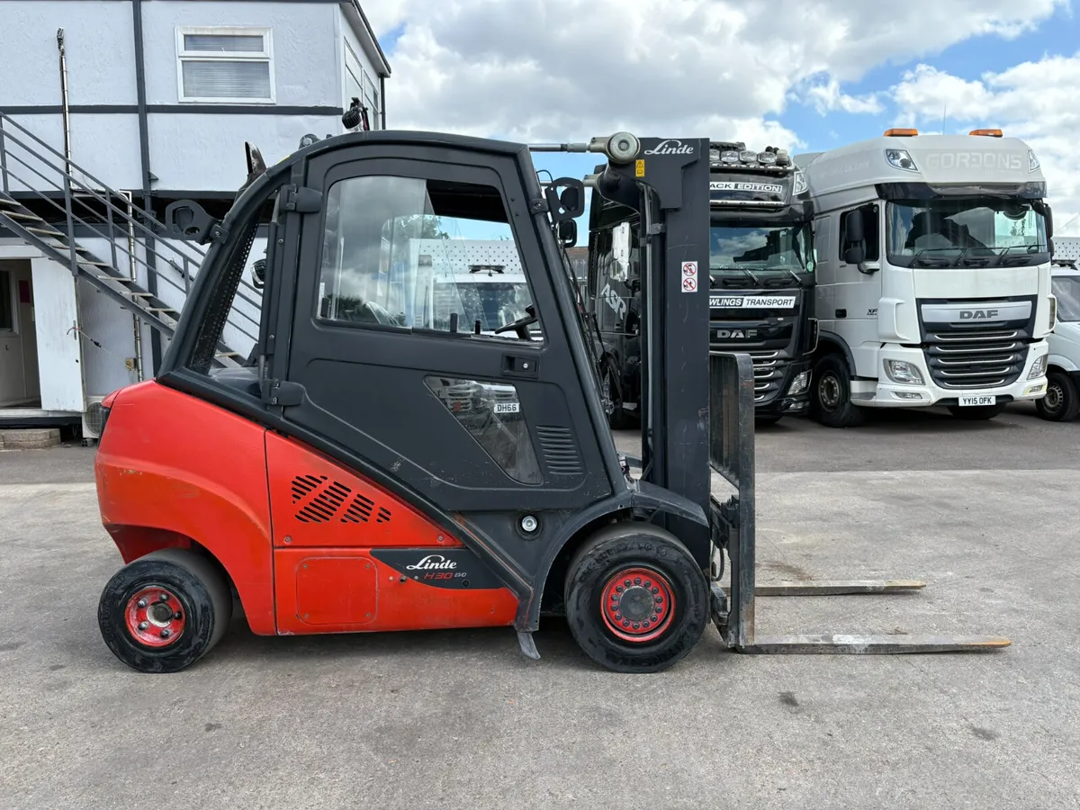 LINDE H30D-02 EVO FORK LIFT - Image 1
