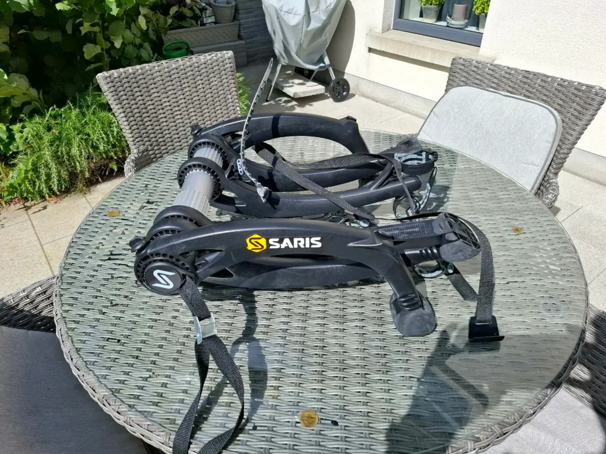 Saris Bones EX 3 bike rack - Image 1