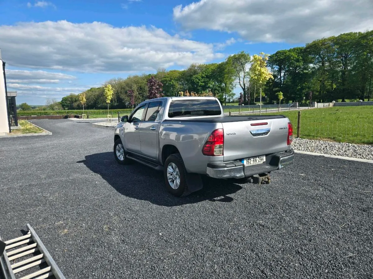 Toyota hilux 192 - Image 3