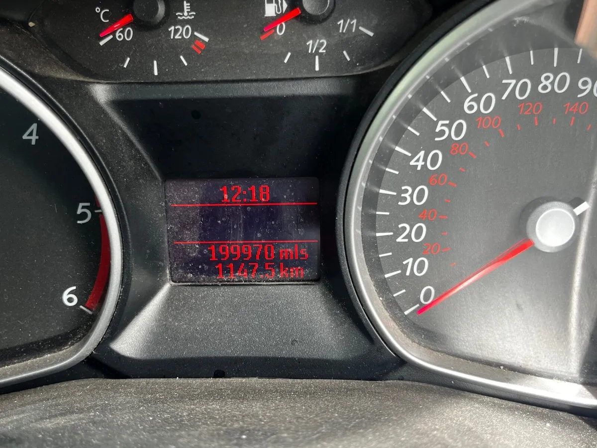 Ford Galaxy 2013 - Image 2